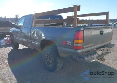 1999 Chevrolet Silverado 1500 Lt z USA, uszkodzony, nr VIN 1GCEK19T2XE148294